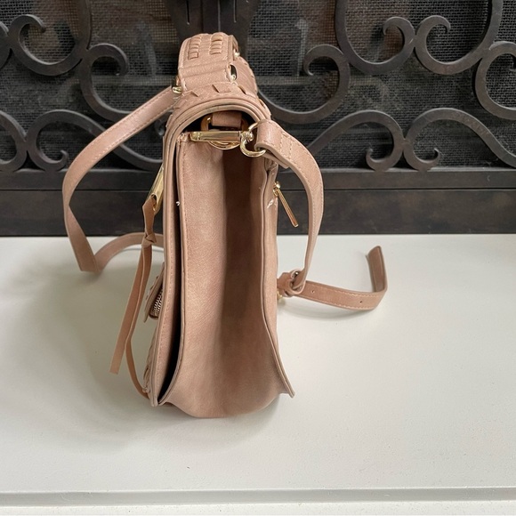 Urban Expressions Beige Crossbody Bag - Picture 4 of 16